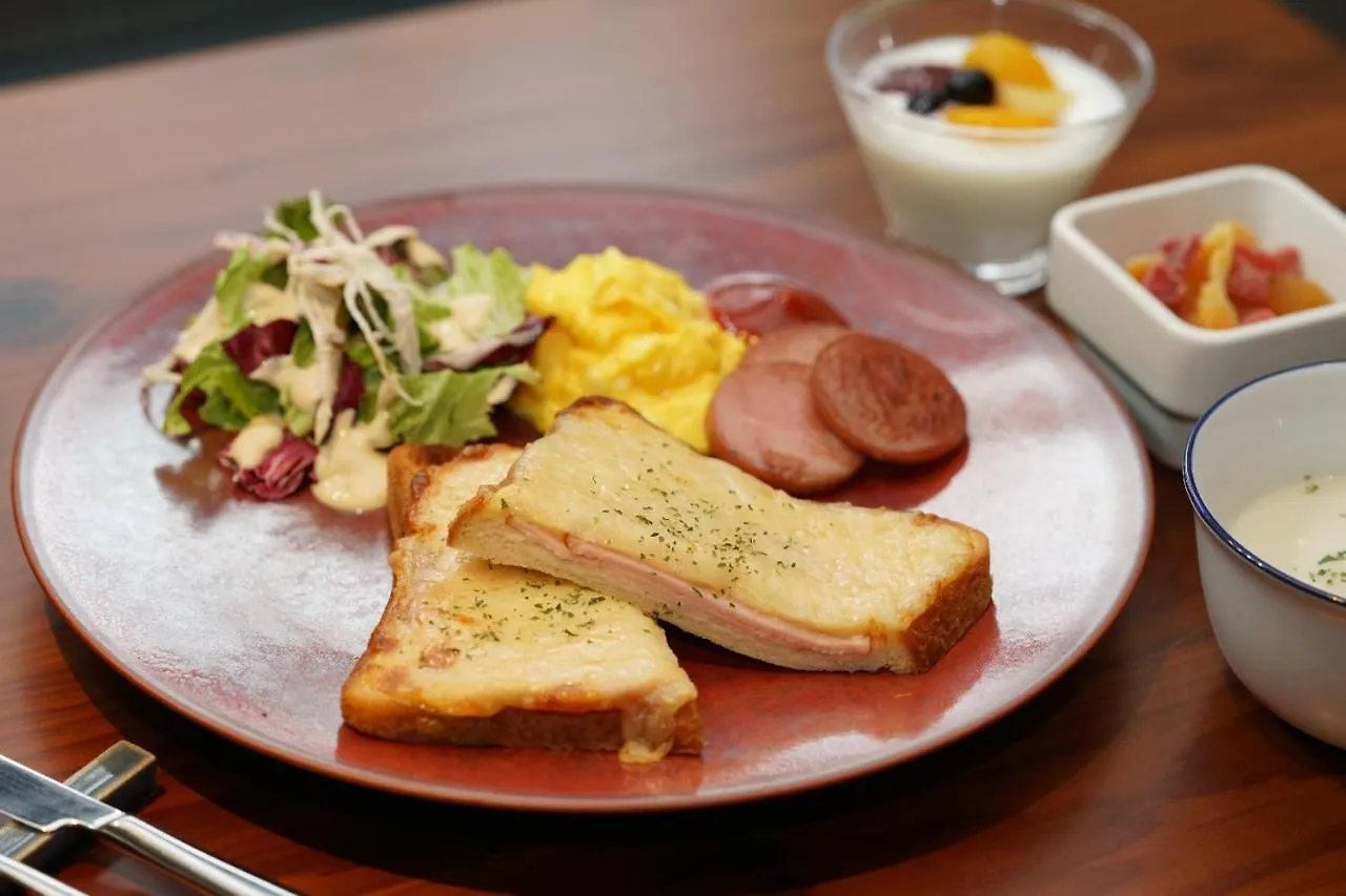 ホテル The General Kyoto 高辻麩屋町 4*,
